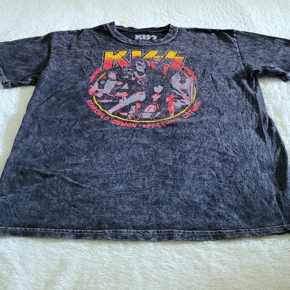 KISS⚡Mineral Washed Graphic Tee👕 - Picture 7 of 9